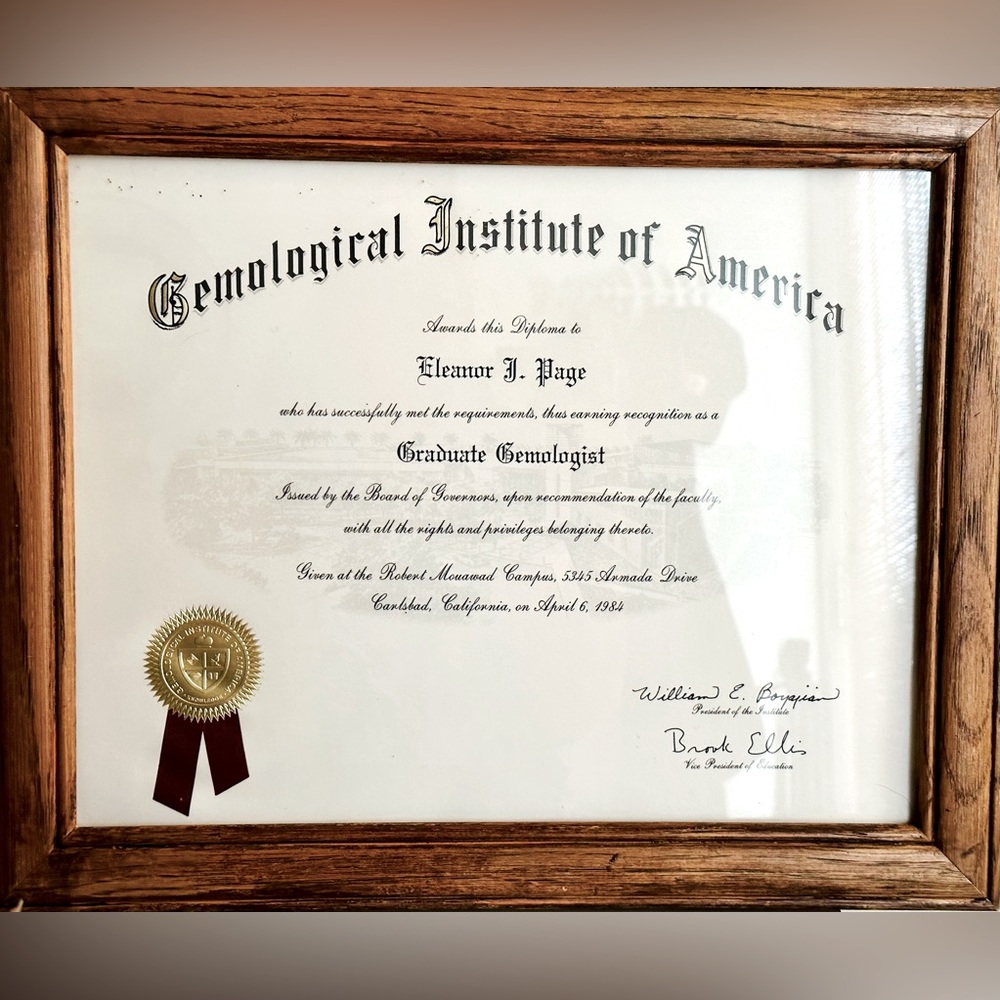 Meet your posh seller Ellie Page GG.